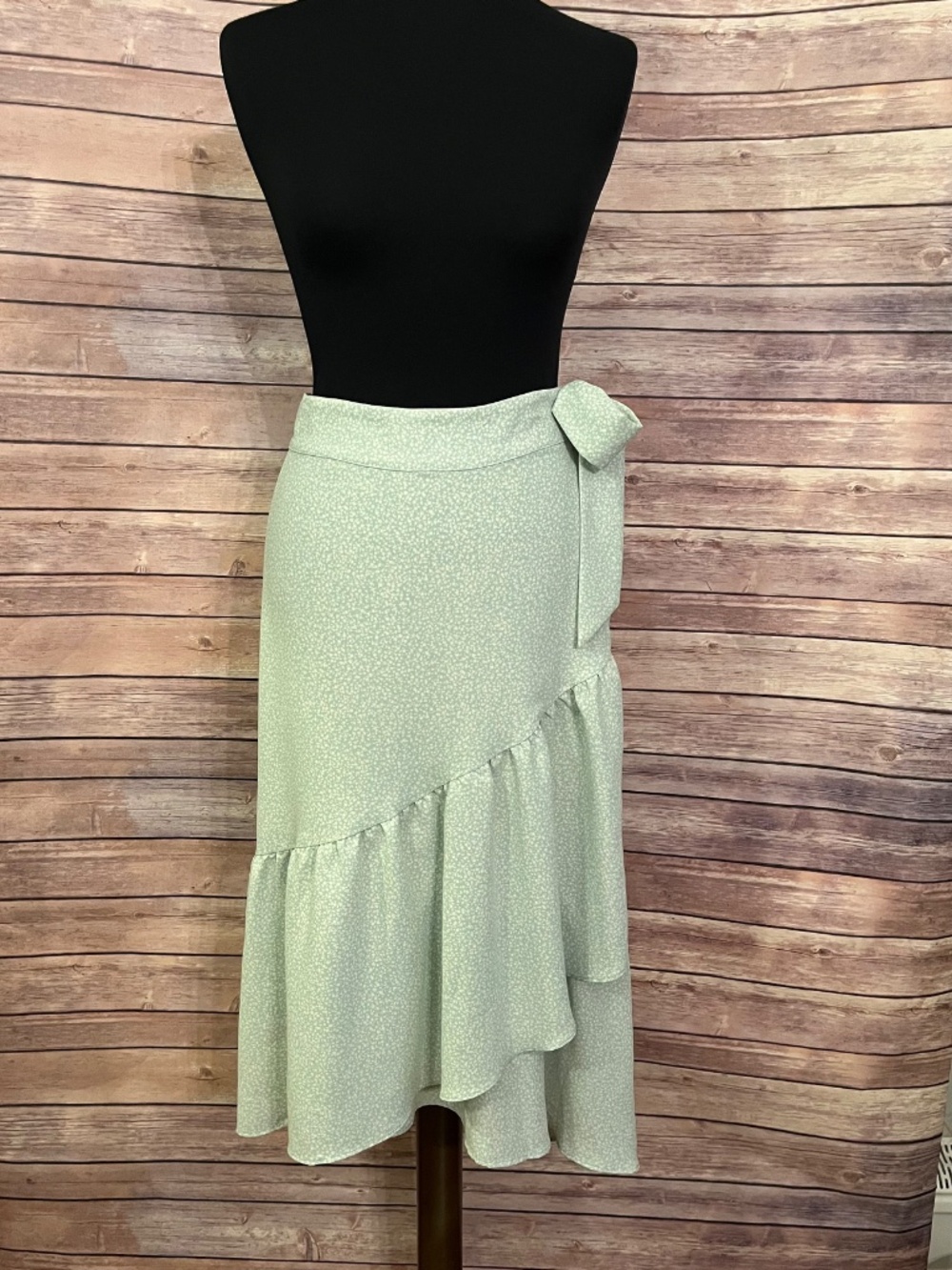 Lauren Conrad Blushing Bouquet Pale Green Faux Wrap Skirt NWT!